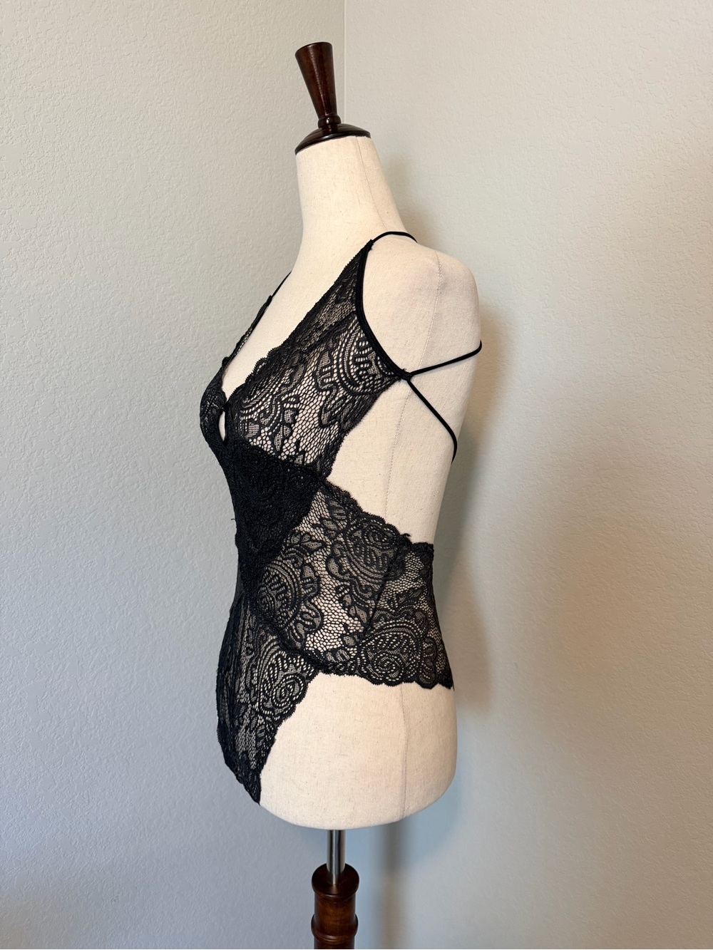 Victoria's Secret Very Sexy Black Lace Plunge Teddy Bodysuit M - Picture 5 of 10